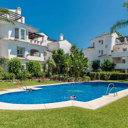 Spacious Penthouse In Naranjos - Up To 6 Guests! דירה מארבלה