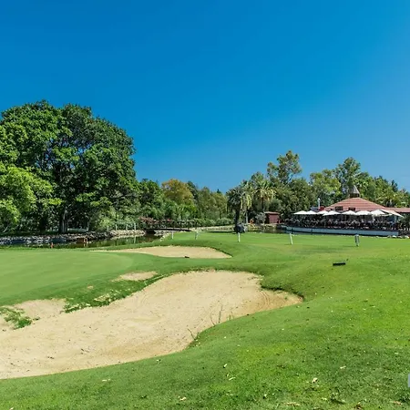 アパート Spacious Penthouse In Naranjos - Up To 6 Guests!