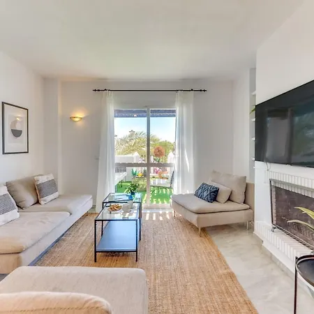Spacious Penthouse In Naranjos - Up To 6 Guests! Appartement Marbella