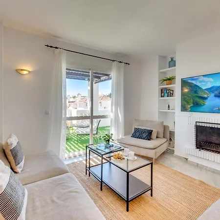 Apartment Spacious Penthouse In Naranjos - Up To 6 Guests!