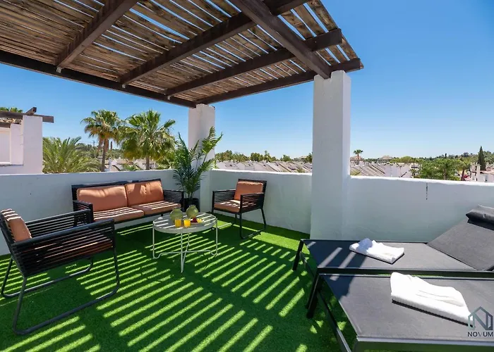 Spacious Penthouse In Naranjos - Up To 6 Guests! マルベーリャ