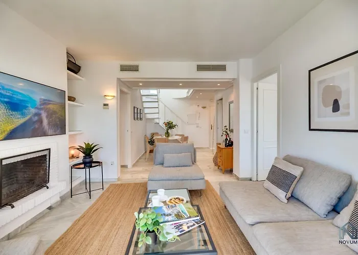 Spacious Penthouse In Naranjos - Up To 6 Guests! *