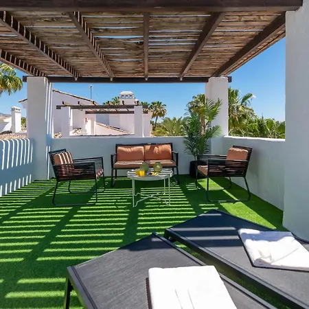 Spacious Penthouse In Naranjos - Up To 6 Guests!